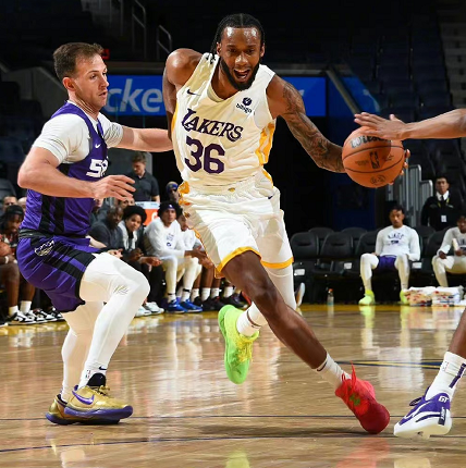  福克斯关键抢断国王加时险胜湖人夺胜利